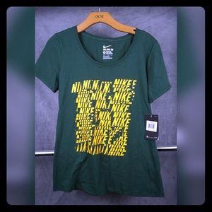 ***NWT Nike Women's Medium Green Workout Tee***
